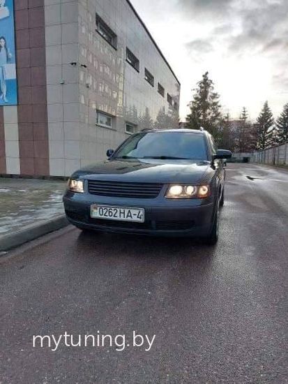 Передние фары VW Passat B5 angel eyes black