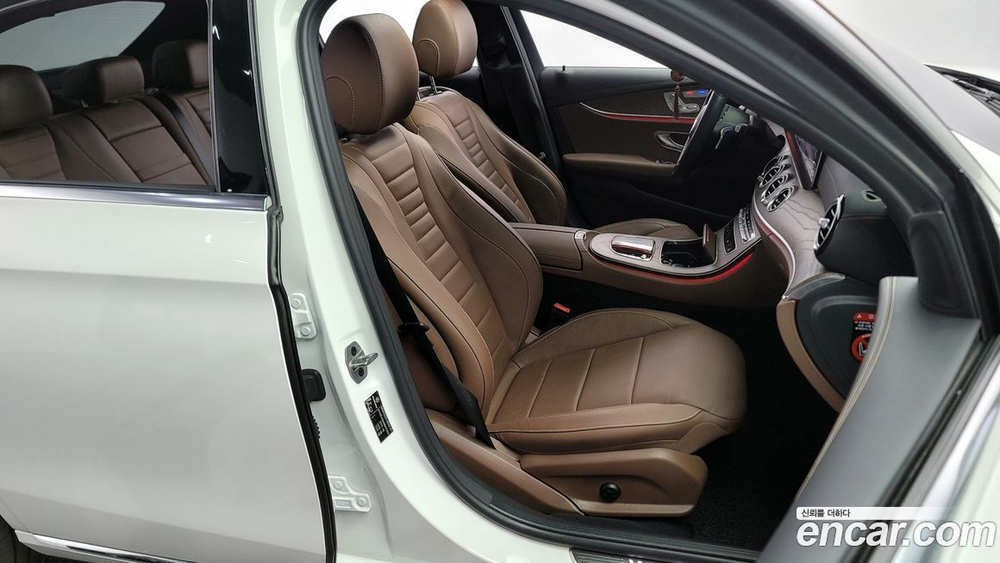 Mercedes-Benz E-Class W213 E250 Exclusive (03.2022)
