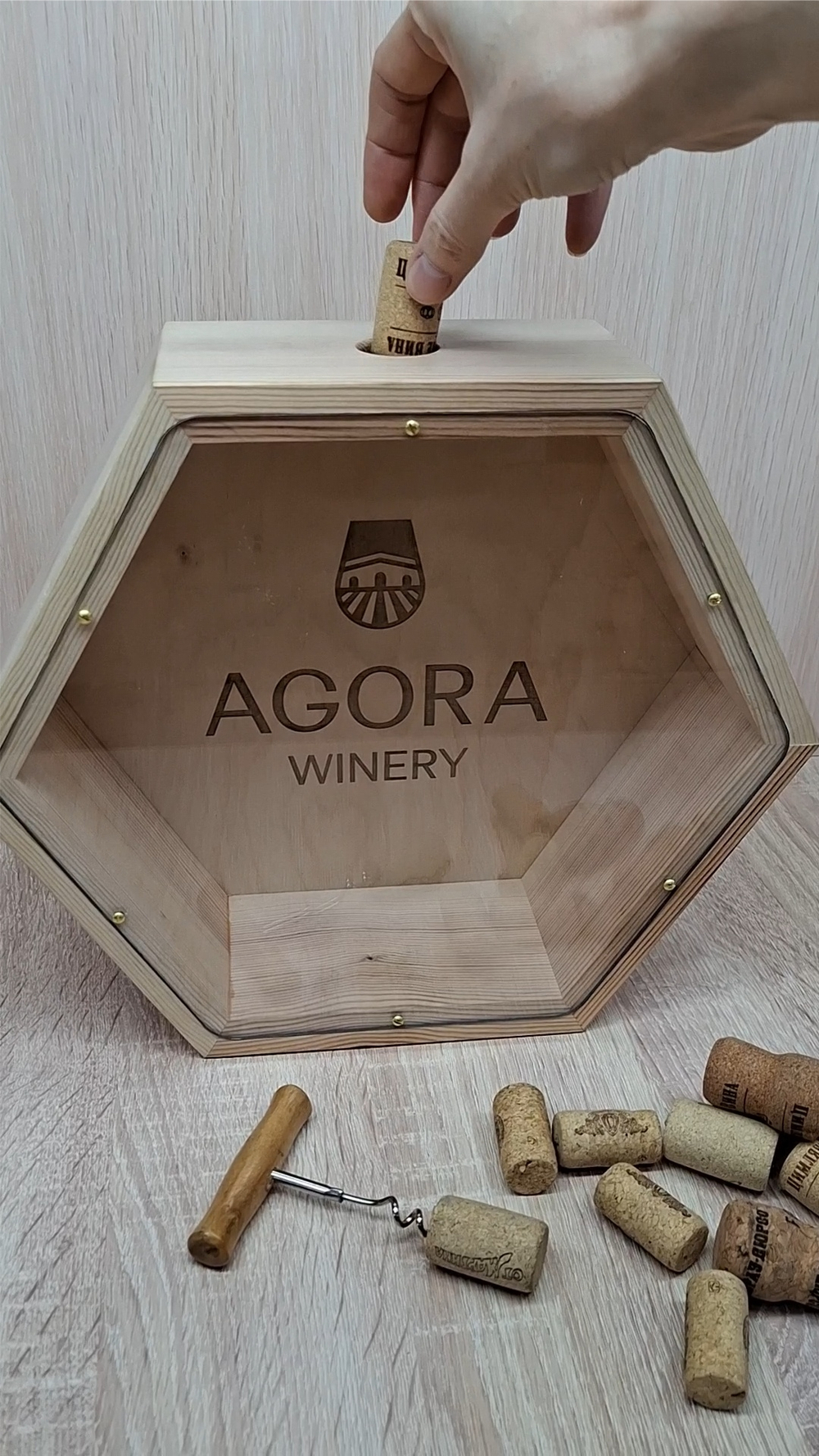 Копилка для винных пробок деревянная, шестигранная, без покраски