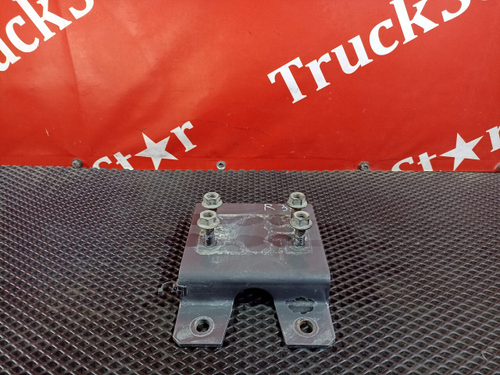 Кронштейн крыла