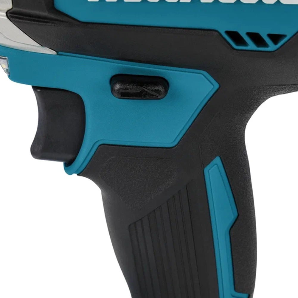 Makita DTD153SF аккумуляторный ударный шуруповерт (1 x 3 Ач, З/У)