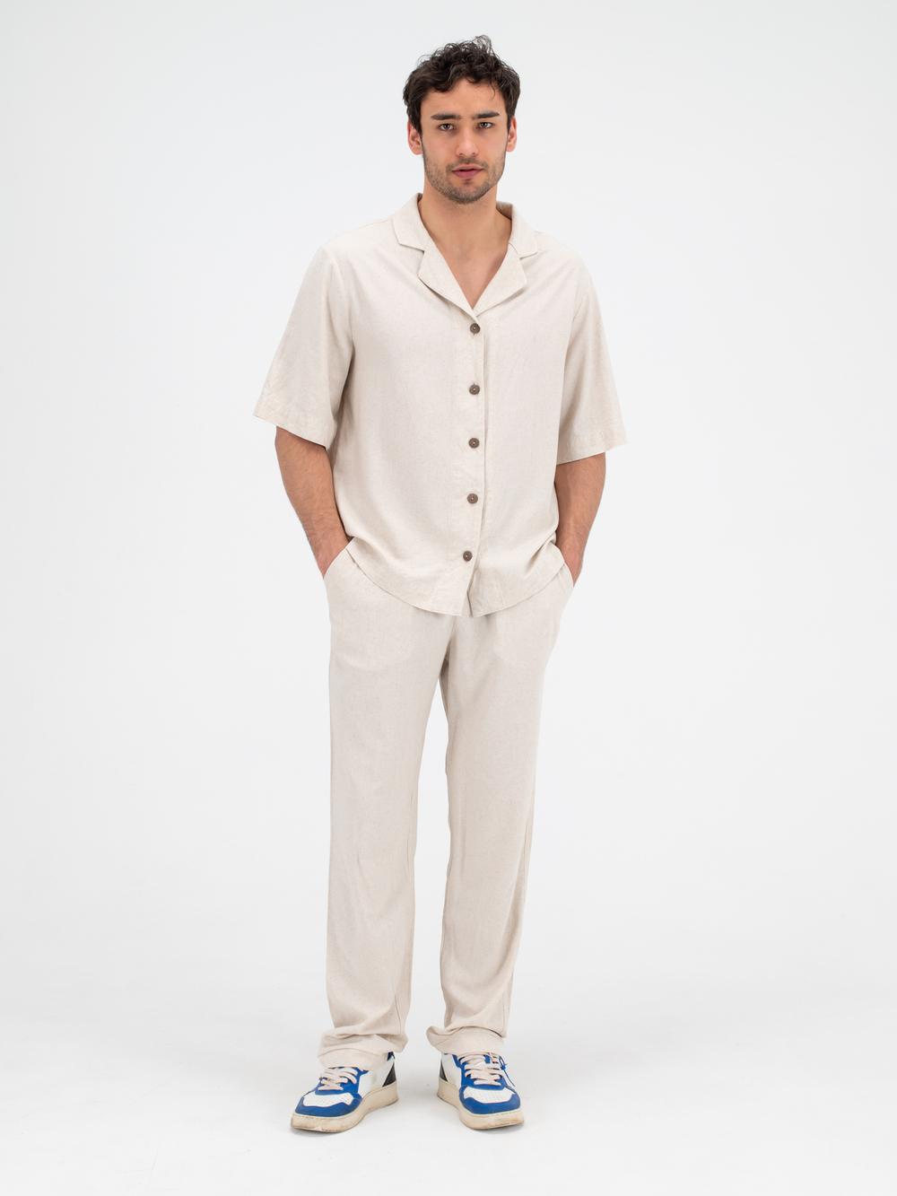 Костюм льняной с брюками. Песок