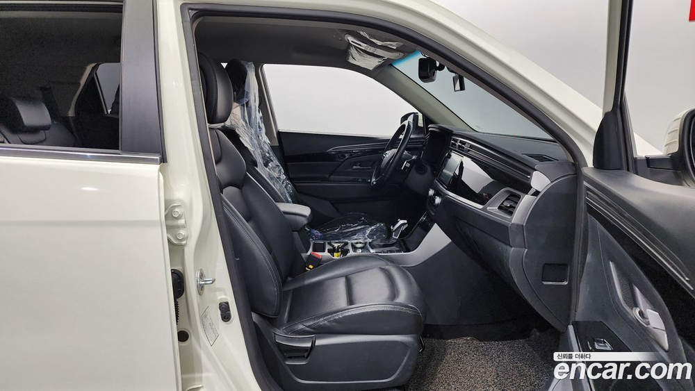 KG Mobility (Ssangyong) Beautiful Korando Дизель 1.6 2WD C5 (12.2019)
