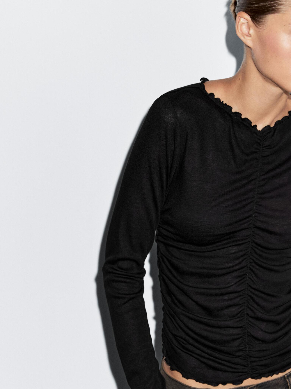 Massimo Dutti Футболка со сборкой и длинными рукавами, черный