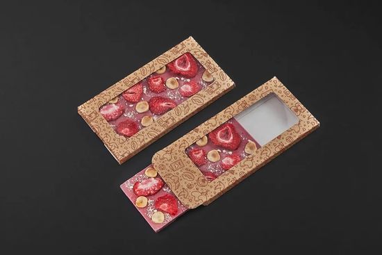 Упаковка с окном для шоколадной плитки 100 г. Голуби