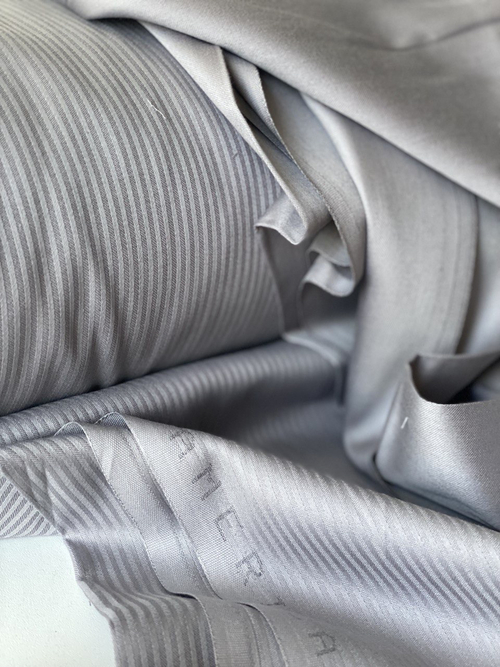 Страйп Сатин платина