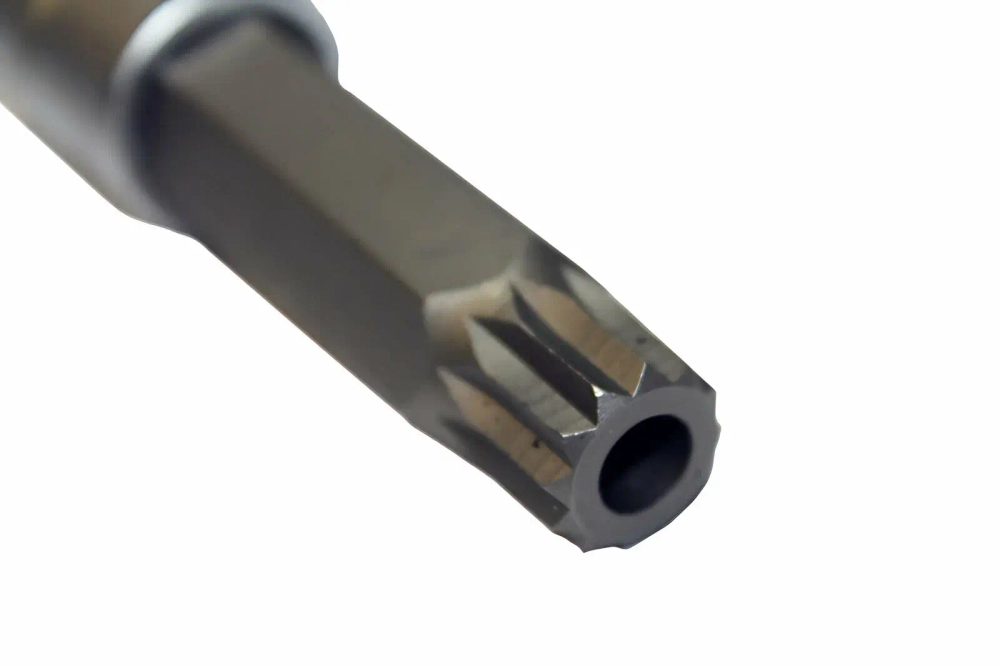 Головка-бита SPLINE 12-лучевая M16 1/2" (L-100мм) с отверстием ROCKFORCE RF-34810016T