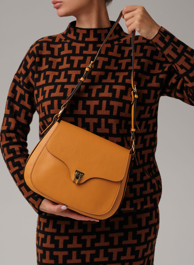 Кожаная сумка Azaro 30778 оранжевая тыква