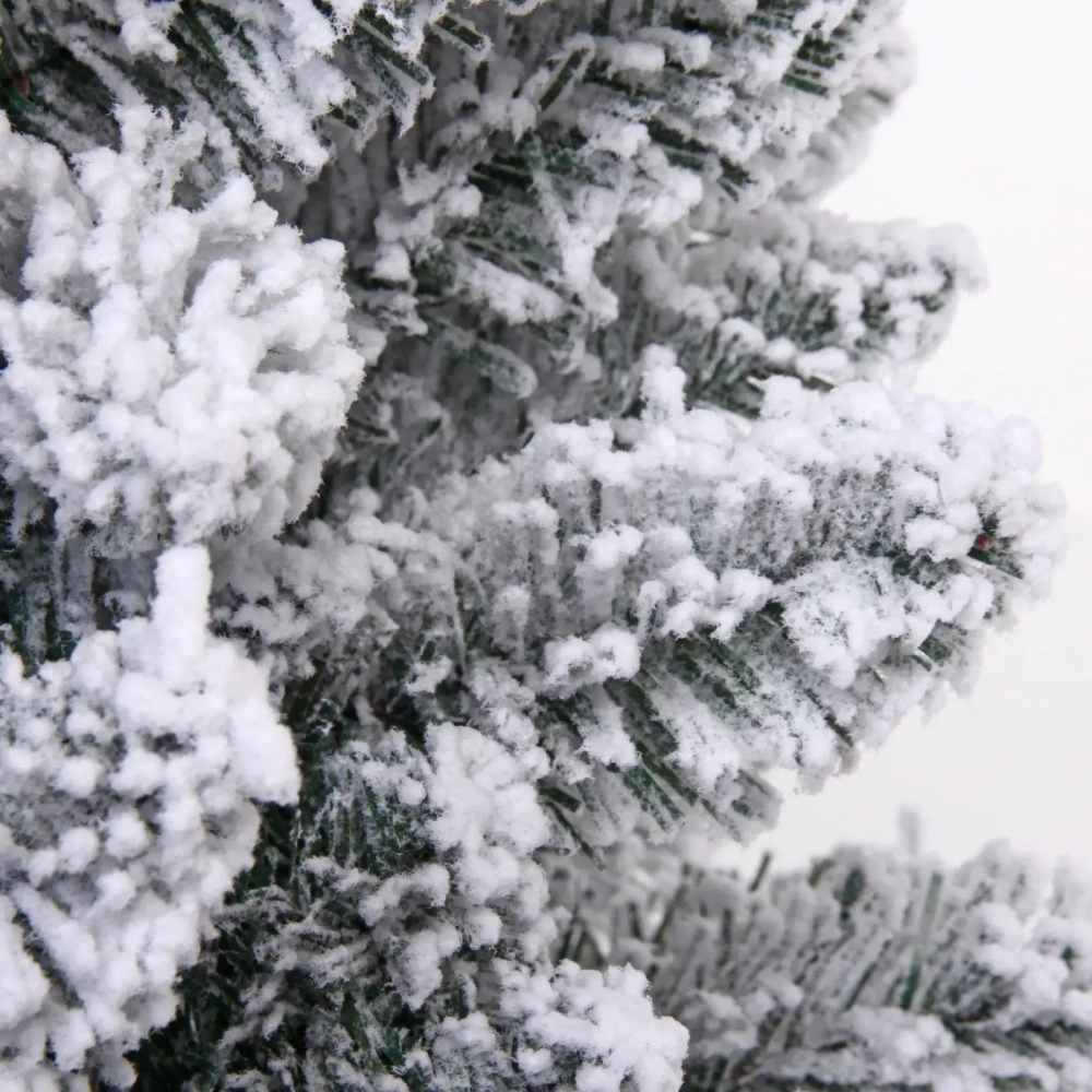 Ёлка «Снежные огни» 210 см, ПВХ с белым напылением 310 ламп LED (1222 ветки)