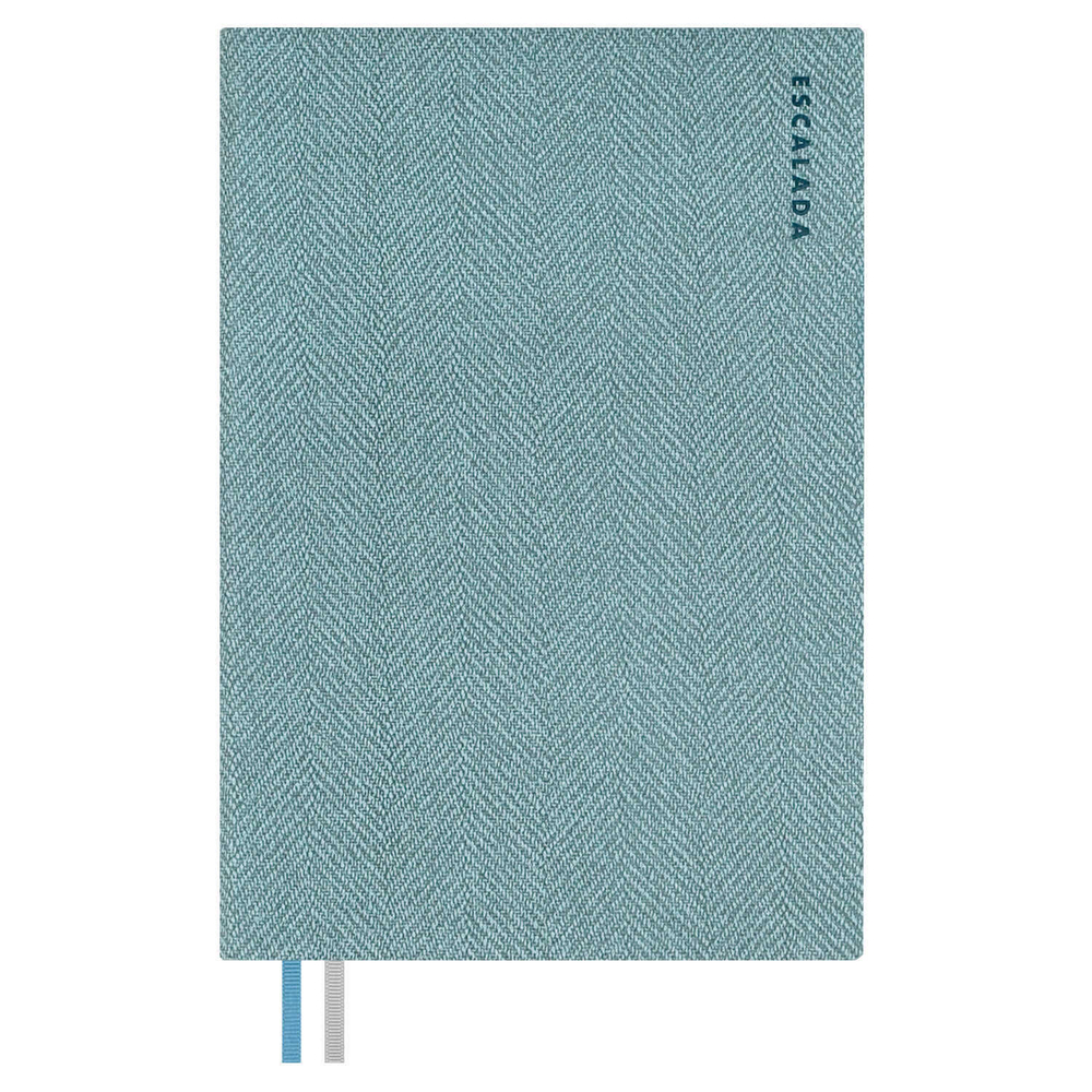 Ежедневник-органайзер недатированный ESCALADA, А5+, 160 л., арт. 70549/ 10 САРЖА ПЕПЕЛЬНО-ГОЛУБОЙ (кожзам: 146х211 мм, 175x225 мм, твёрдый переплёт с поролоном, материал обложки: искусственная кожа "Буйвол", искусственная кожа "Саржа"; способ креплен