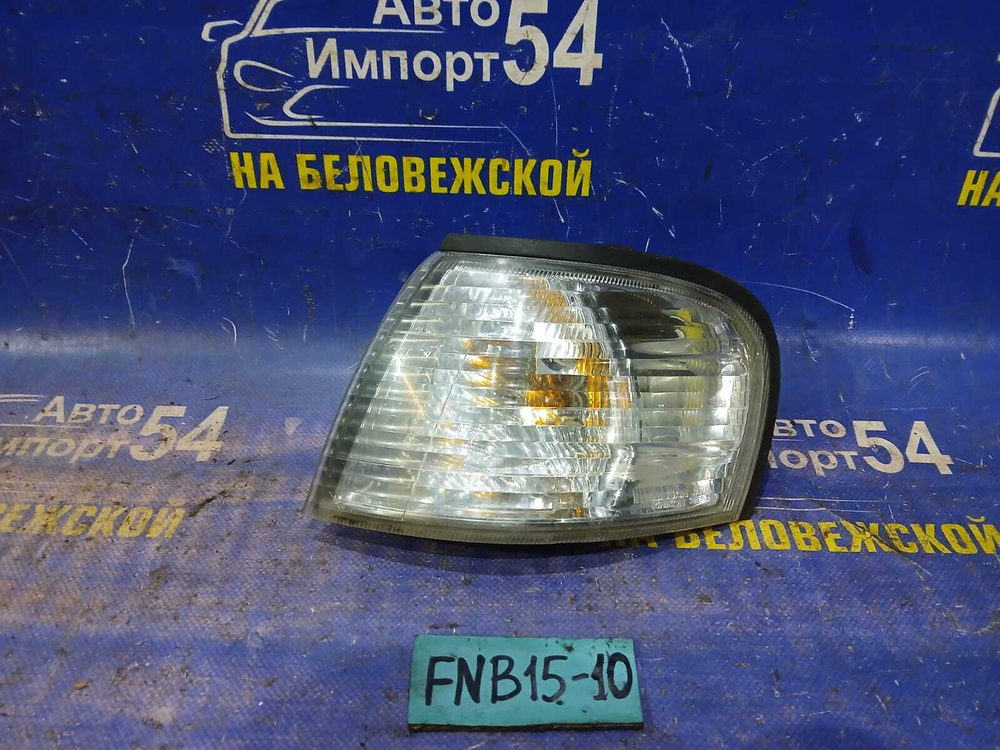 Габарит левый NISSAN SUNNY 2000