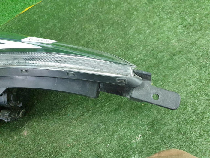 Фара правая Kia Rio 4 (2020-н.в.) галоген