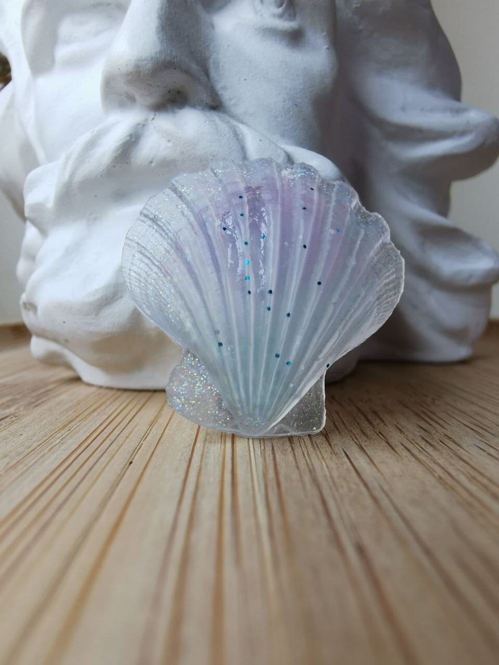 Двухстороннее изделие. Подвеска или брелок. Большая ракушка с цветком