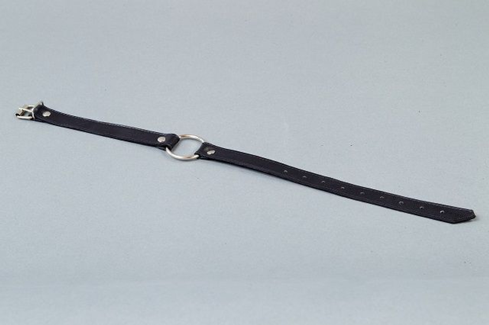 Расширитель с металлическим кольцом (Цвет: черный)