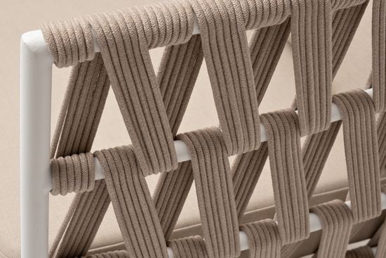 "Диего" диван 2-местный плетеный из роупа, основание дуб, каркас алюминий светло-серый (RAL7035) шагрень, роуп бежевый круглый, ткань бежевая 15052