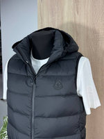 Безрукавка Moncler