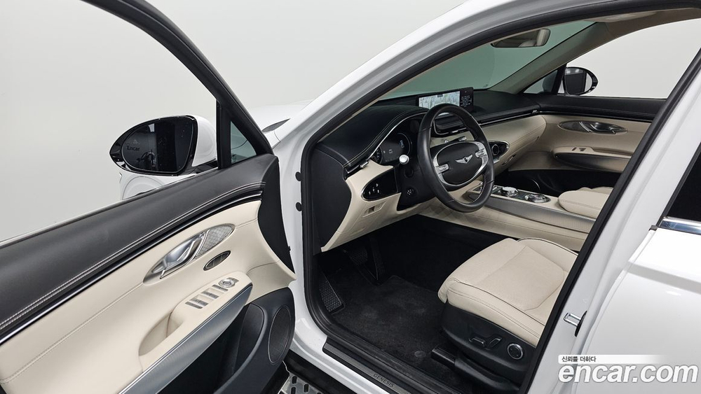 Genesis GV70 2.5T Бензин AWD (05.2022)