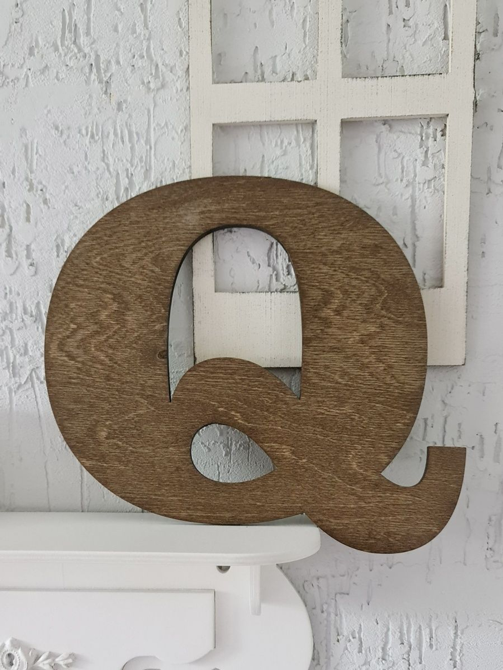 Буква английского алфавита деревянная настенная