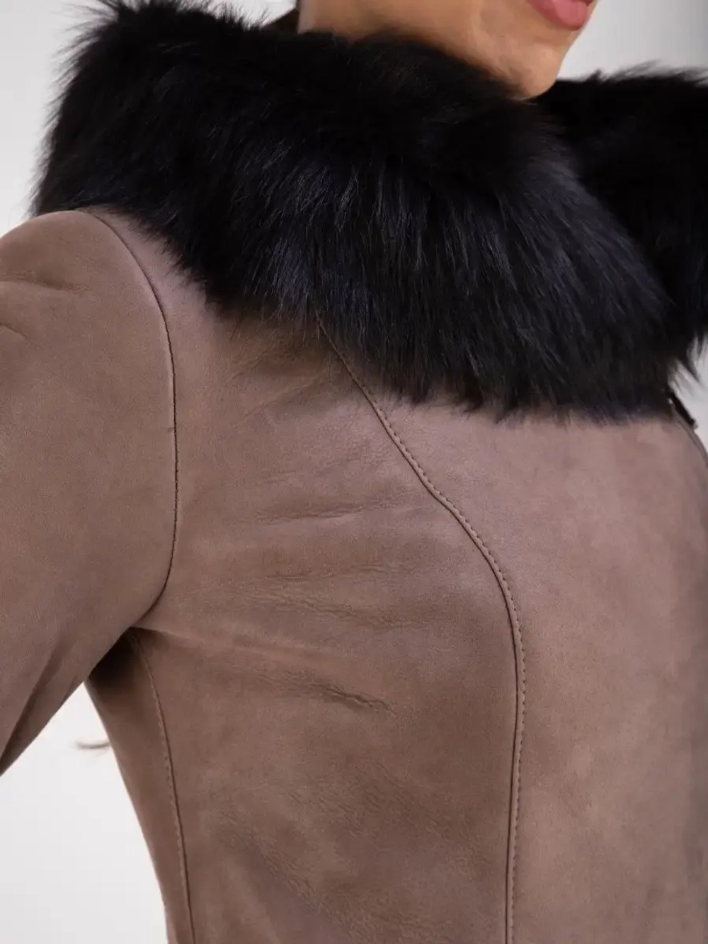 Дубленка женская натуральная длинная с капюшоном Турция