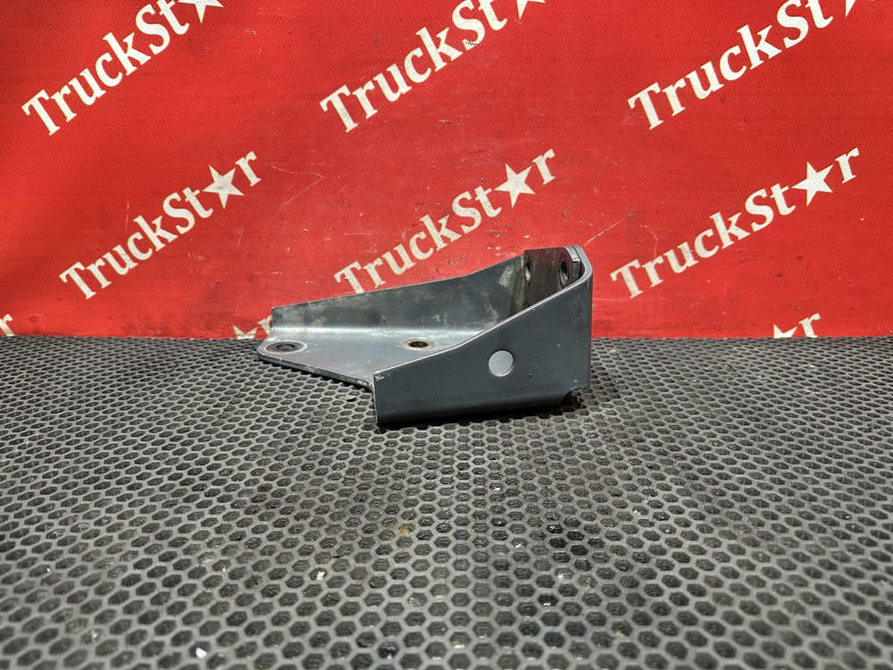 Кронштейн кабины задний левый