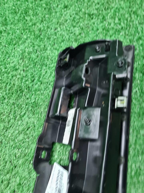 Декоративная накладка LR Discovery Sport (19-нв)