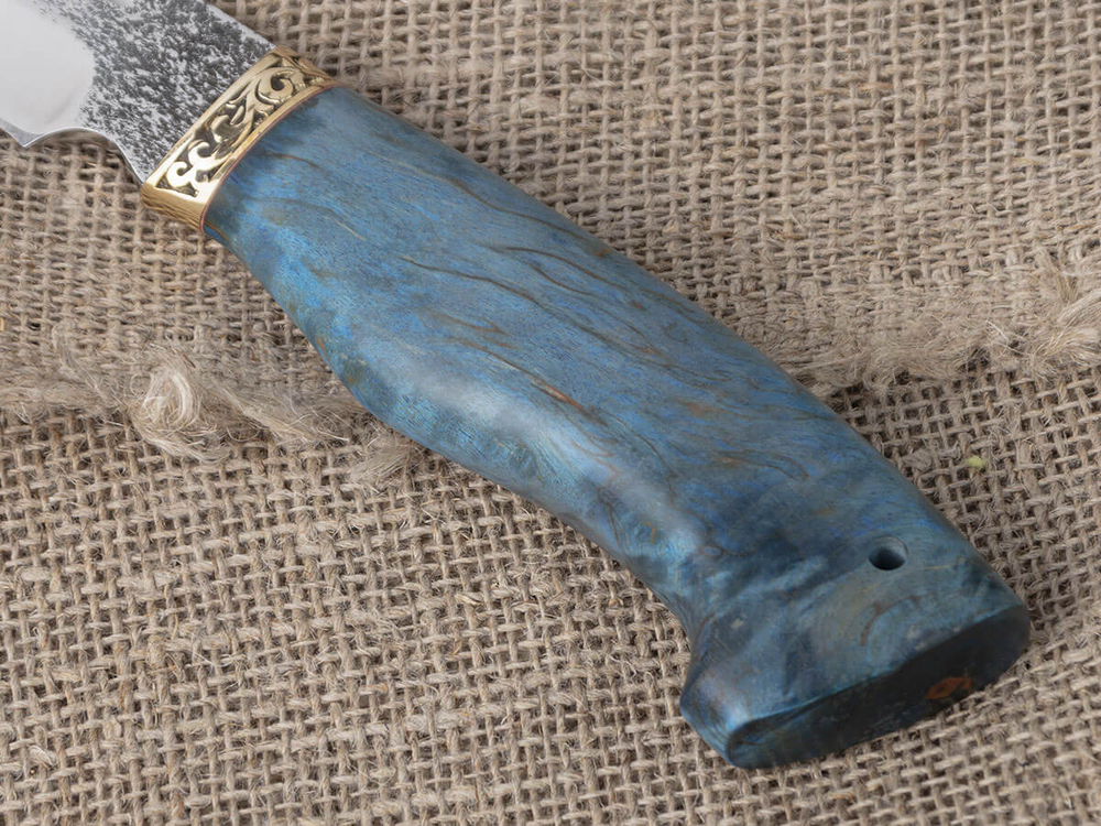 Нож "Алтай", сталь Bohler N690, рукоять синяя стабилизированная береза