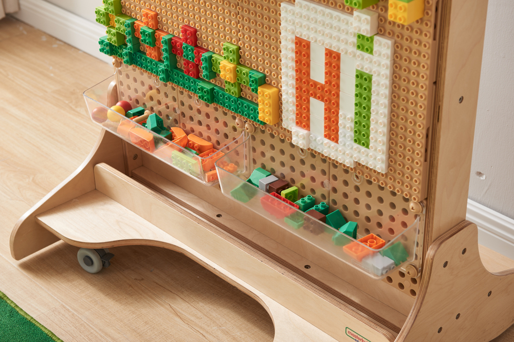 STEM-стена (860*1250) с передвижным основанием