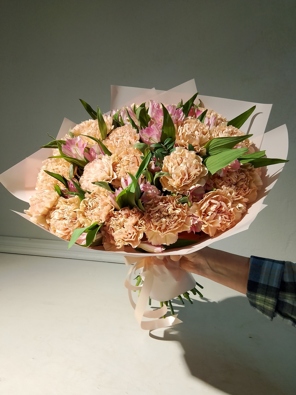 Букет из хризантем и альстромерии (С0033)