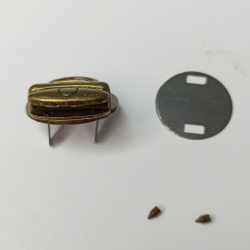 Замок вертушка на винтах 30*35 Антик матовый