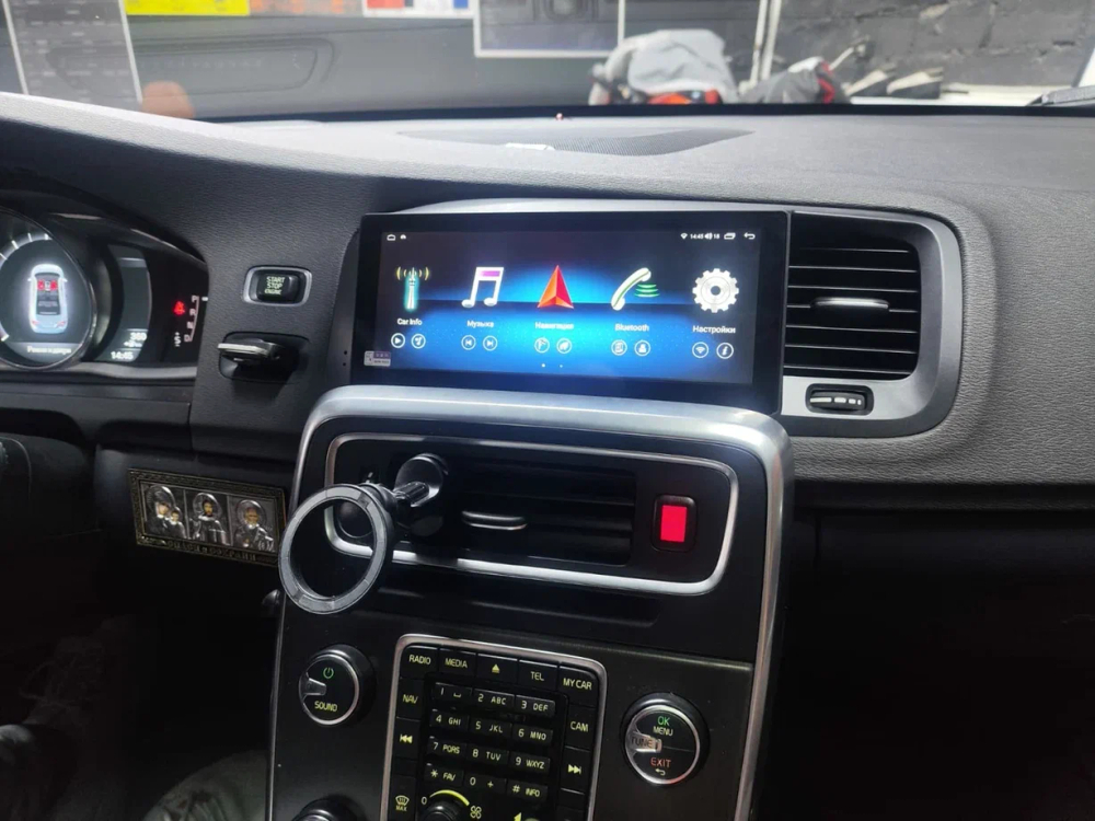 Магнитола для Volvo S60/V60 2015-2018 (вместо 7" экрана, поддержка штатного меню) - Carmedia JT-8002 экран 8.8", Android 10, ТОП процессор, 4Гб-64Гб