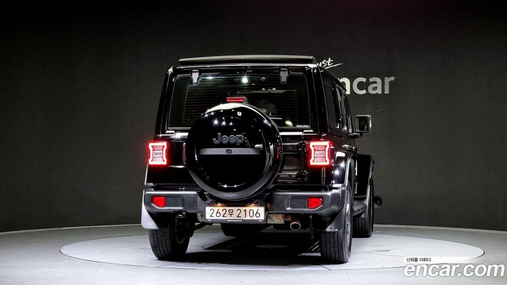 Jeep Wrangler (JL) 2.0 Overland Power Top 4 двери (12.2021)