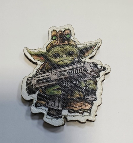 Шеврон Star Wars Йода c бластером (G)