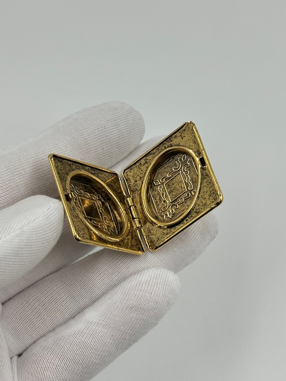 Накладка на пуговицу Локет