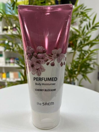 The Saem Лосьон для тела парфюмированный с вишней Perfumed Body Moisturizer -Cherry Blossom, 200 мл