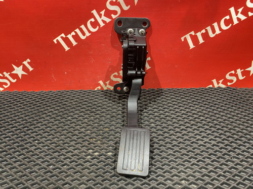 Педаль газа 2023г