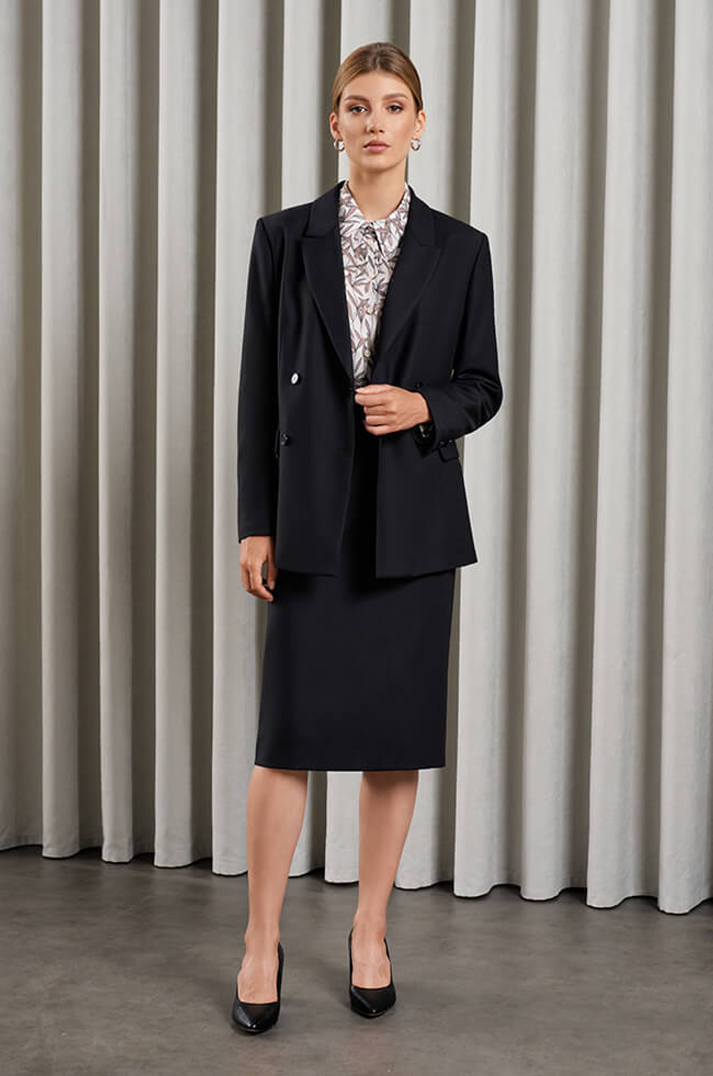 4812 Юбка женская (черный)