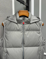 Безрукавка Kiton