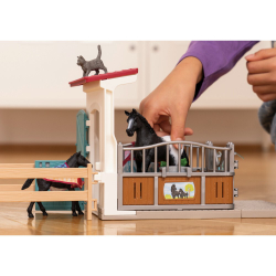Schleich Horse Club - Конюшня с кобылой и жеребенком 42611 / артикул   42611  / GTIN 4059433654034