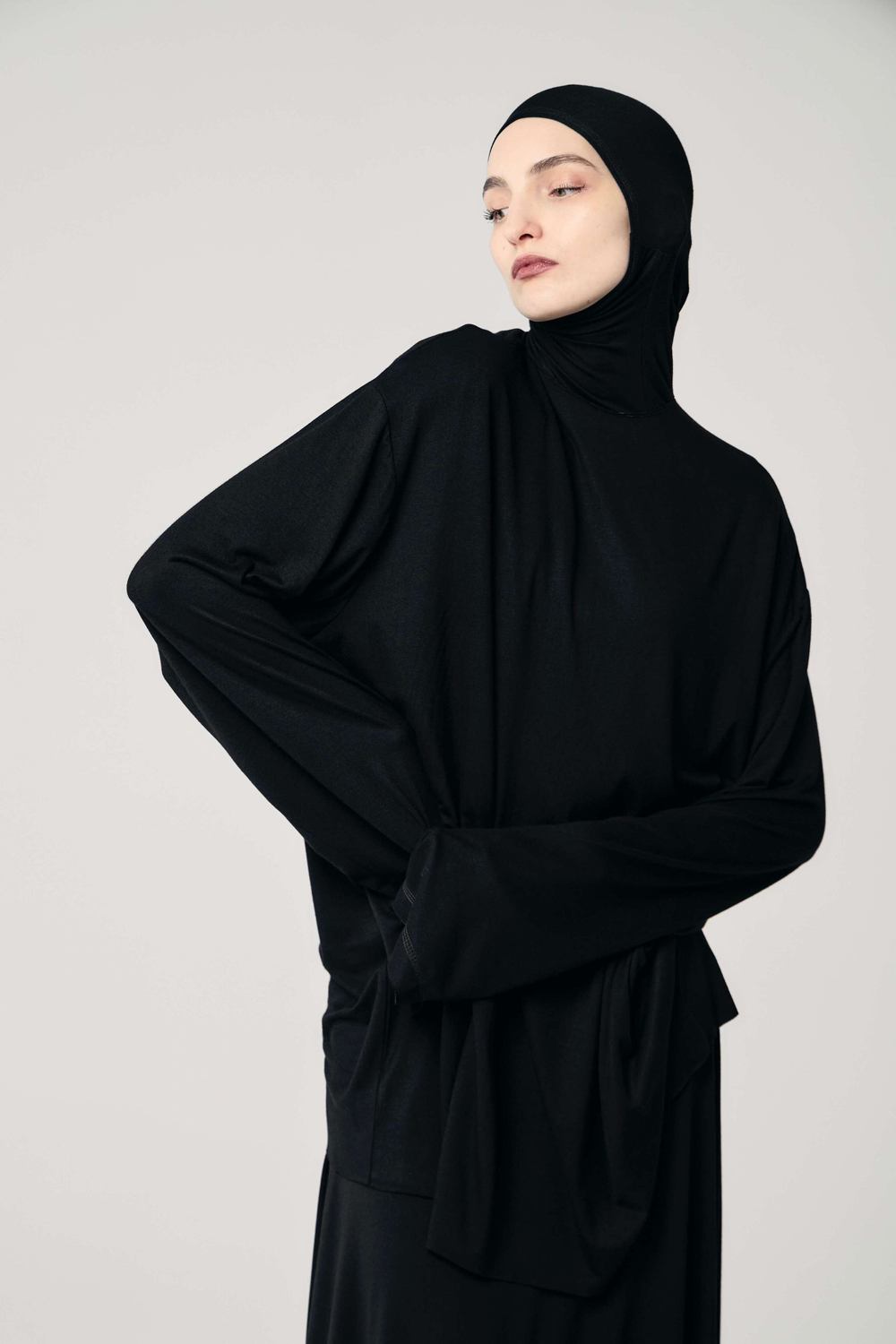 Лонгслив база черный