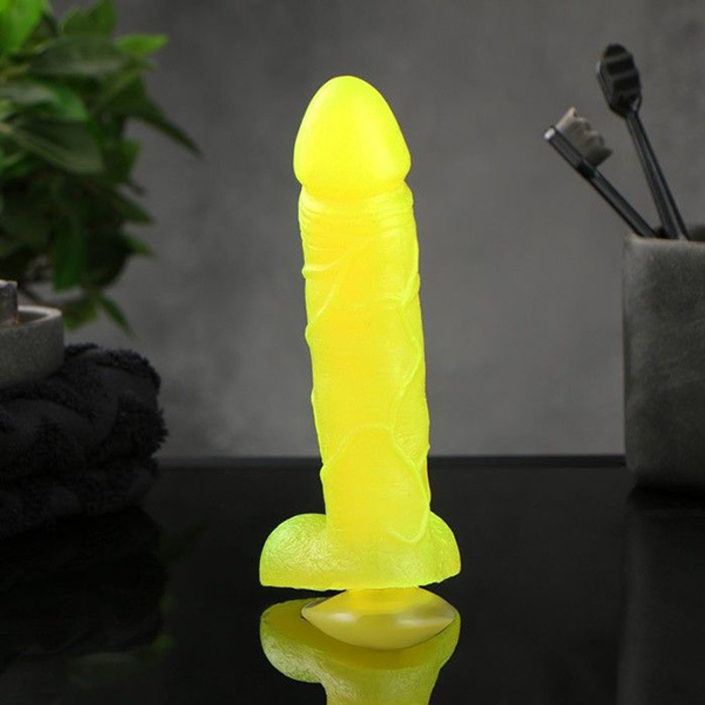 Желтое фигурное мыло на присоске Сима-Ленд Фаворит 3419427