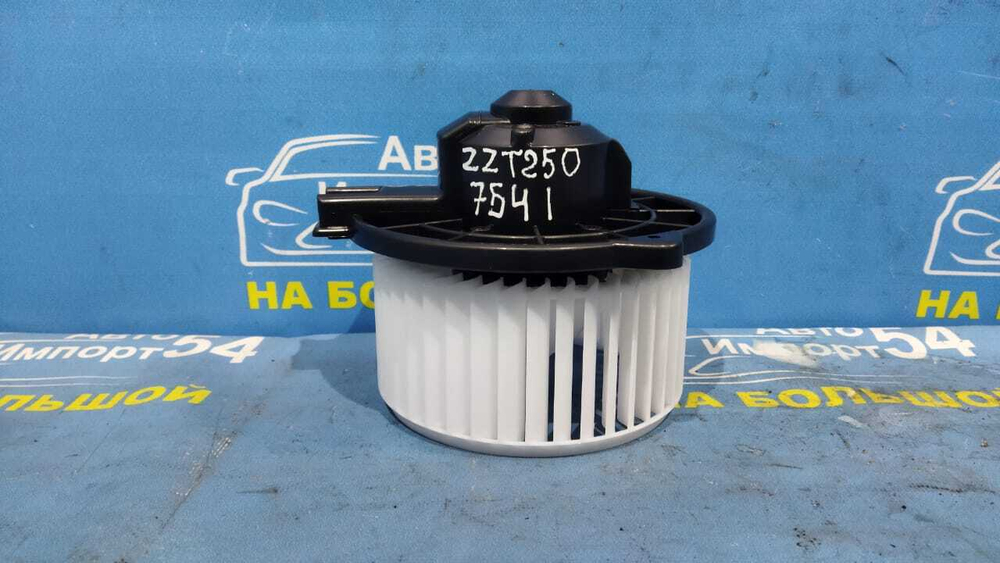 Моторчик печки TOYOTA AVENSIS 2001-2008