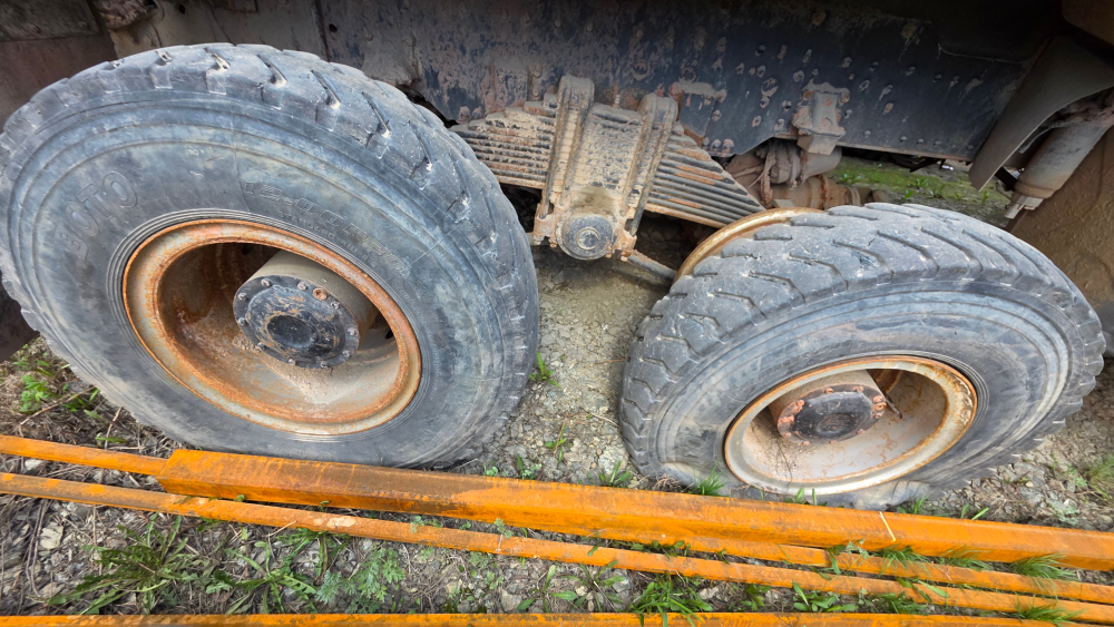 Shacman (Shaanxi) SX* 6x6 Самосвал SX32586W385C (Дизельный, 10,8 л, 441 л.с., МТ)