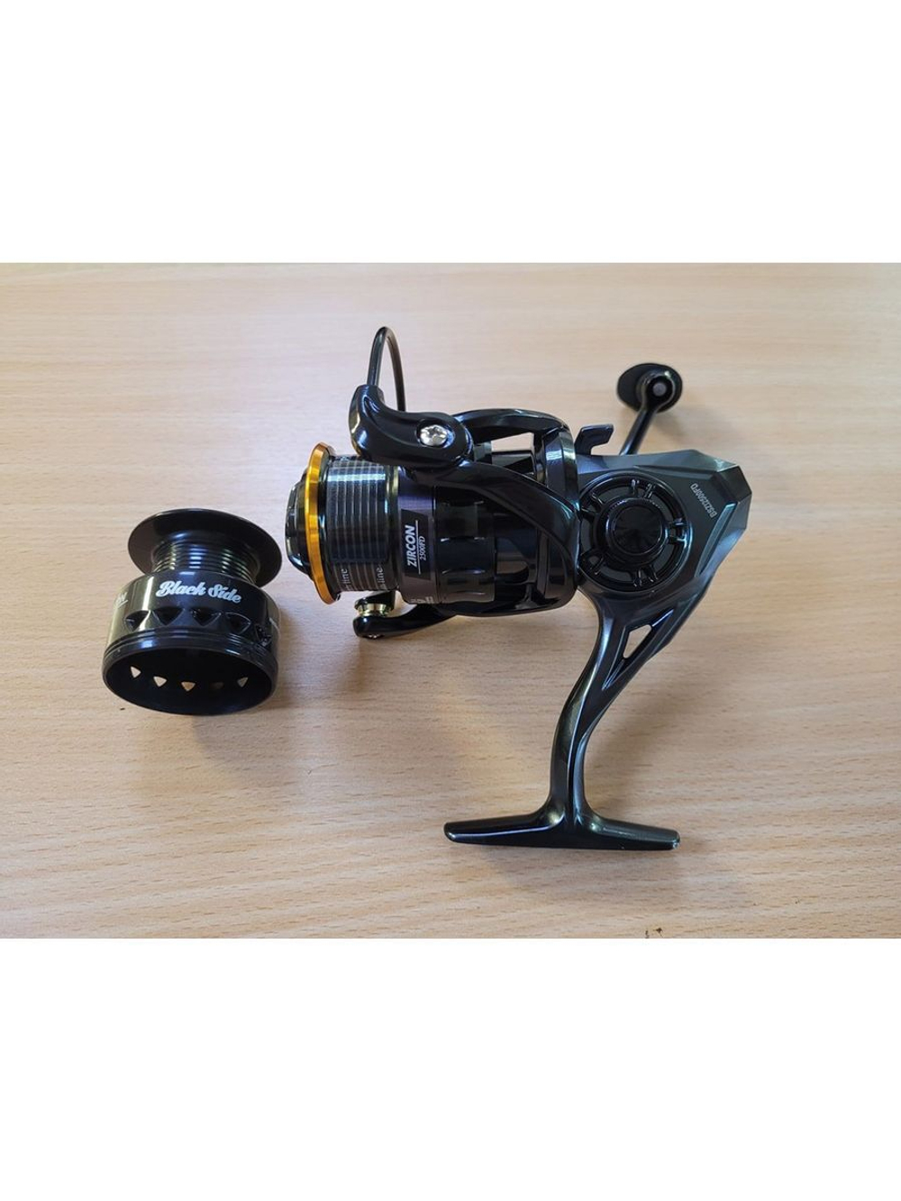 Катушка для рыбалки безынерционная Black Side Zircon FD (7+1 подш.)