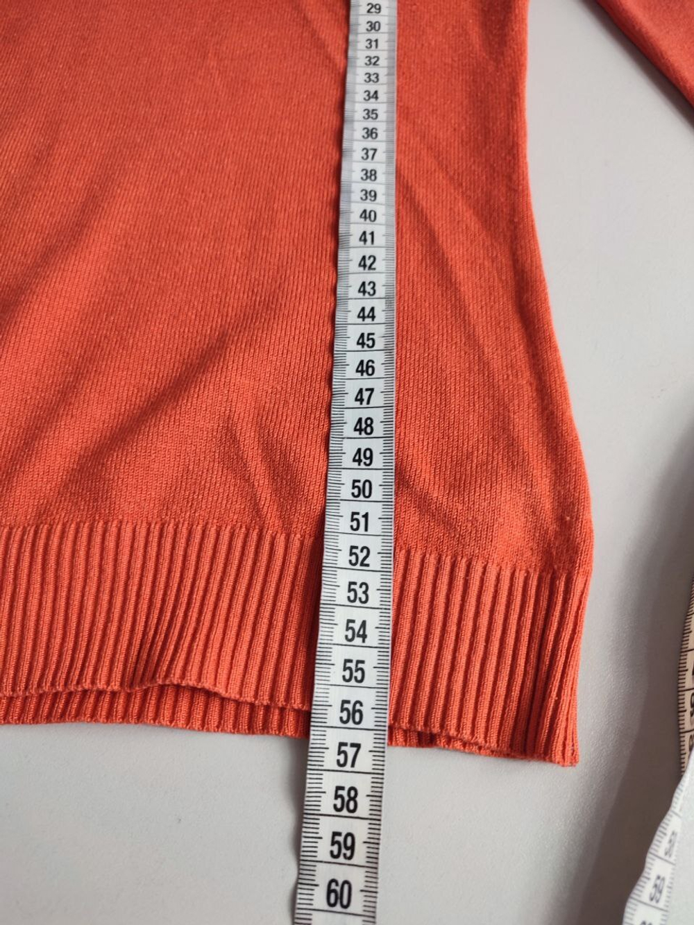 Джемпер Zarina красивого цвета 42 размер