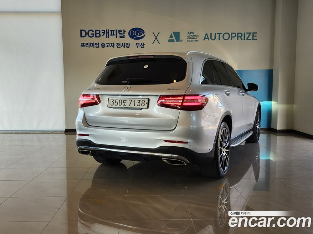 Mercedes-Benz GLC-Class X253 GLC300 4MATIC AMG Line (12.2019)