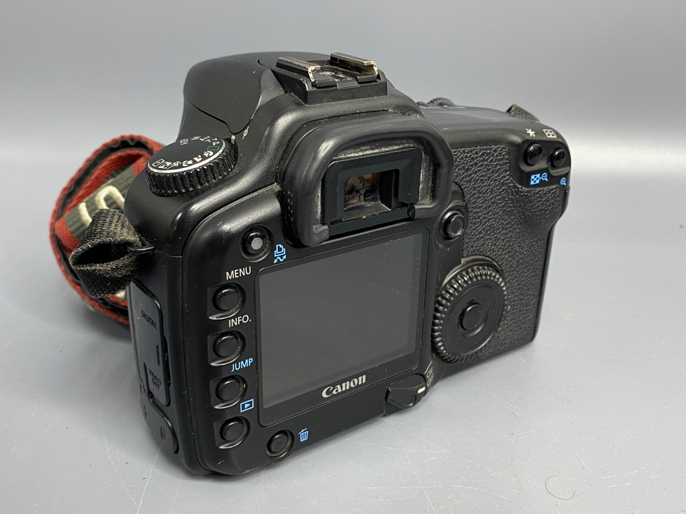 Canon EOS 30D