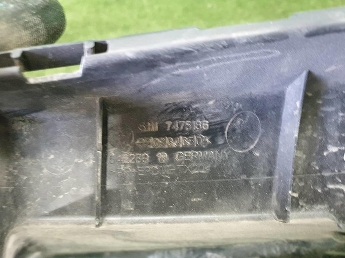 Кронштейн переднего бампера правый BMW 7er G11 (2019-2022)