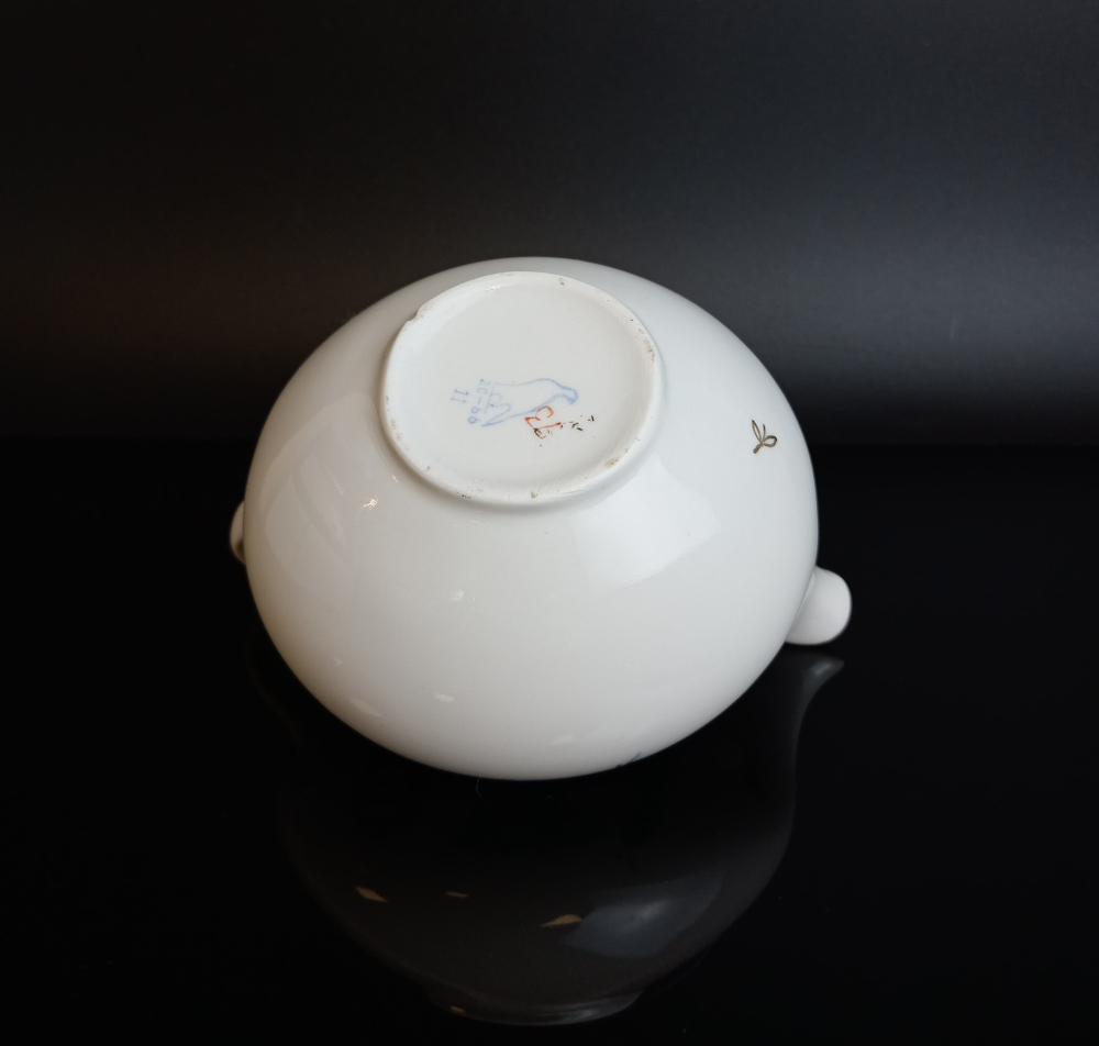 Сливочник фарфоровый клеймо Дулево ФЗ, роспись цветы, золочение, винтаж СССР 1966 год