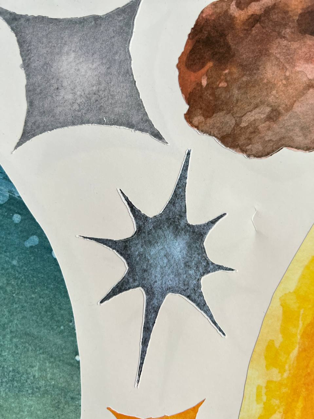 Космос ( порвана подложка в одном месте + небольшой контур у кометы + съехал рез на одной букве)