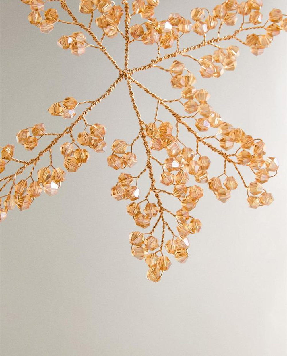 ZARA HOME ЕЛОЧНОЕ УКРАШЕНИЕ «ЦВЕТЫ» ИЗ БУСИН, КАРАМЕЛЬНЫЙ